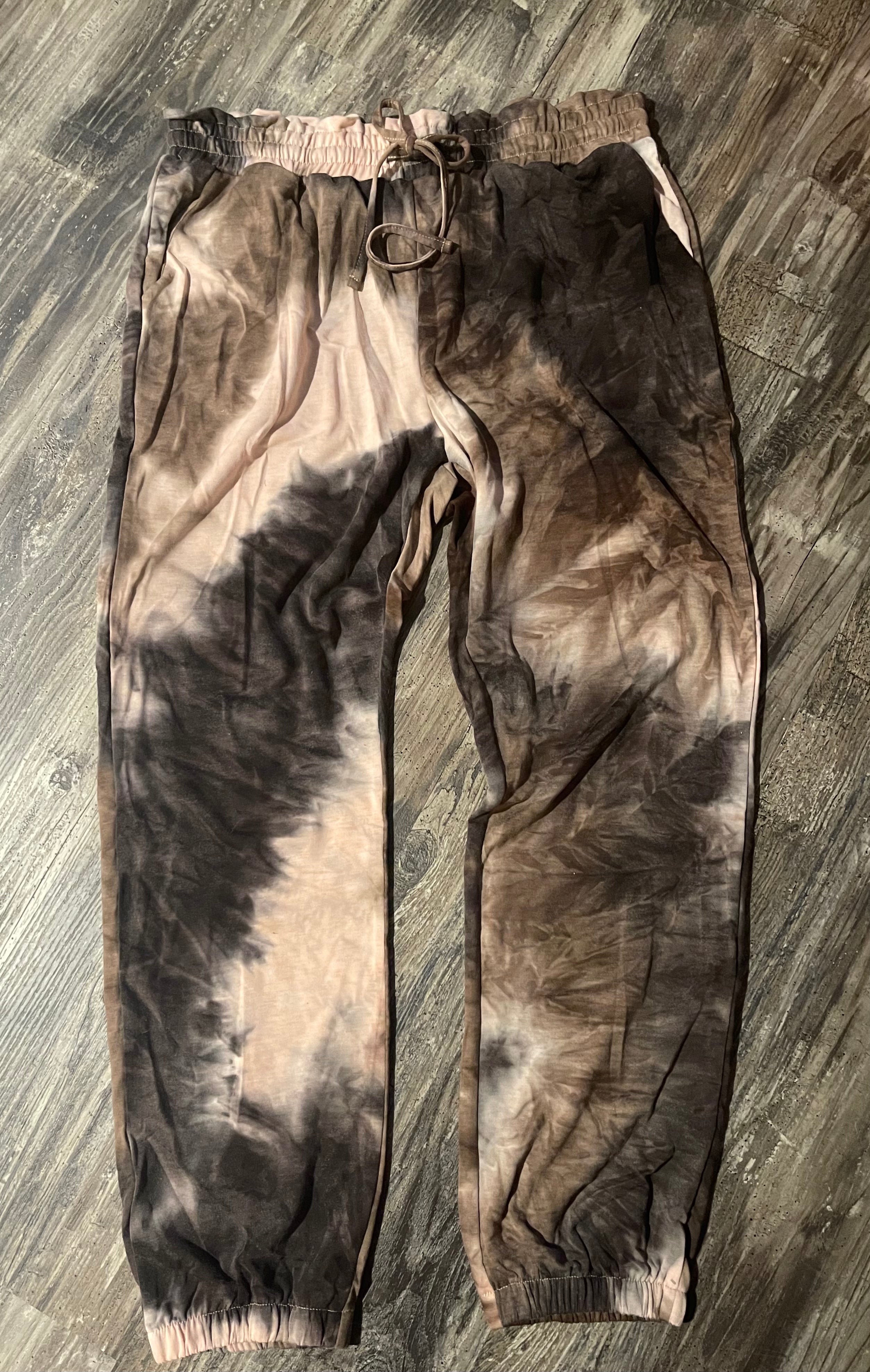 BLACK TIE DYE JOGGER SET